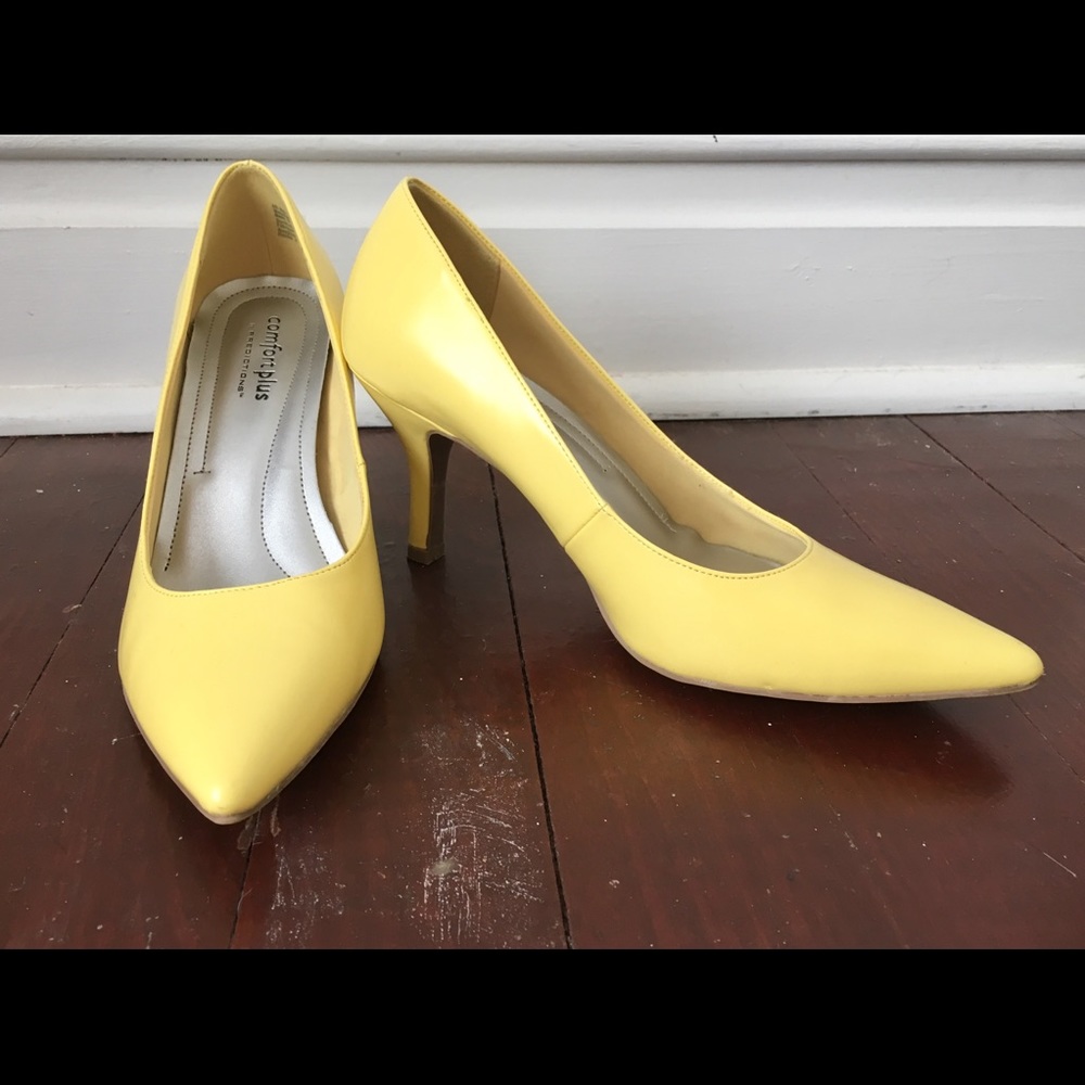 Pastel yellow heels